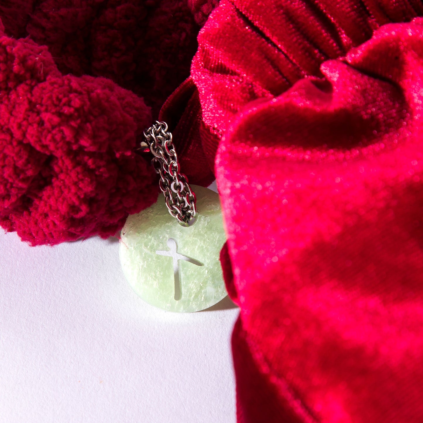 ATACAMA Velvet in Red